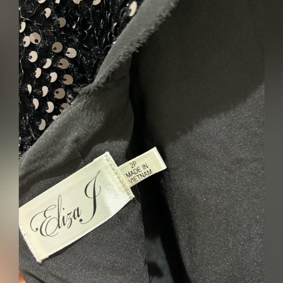 Eliza J black velvet sequin dress with cut out on back 2P - Picture 4 of 5